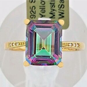 NWOT MYSTIC TOPAZ AND WHITE SAPPHIRE RING